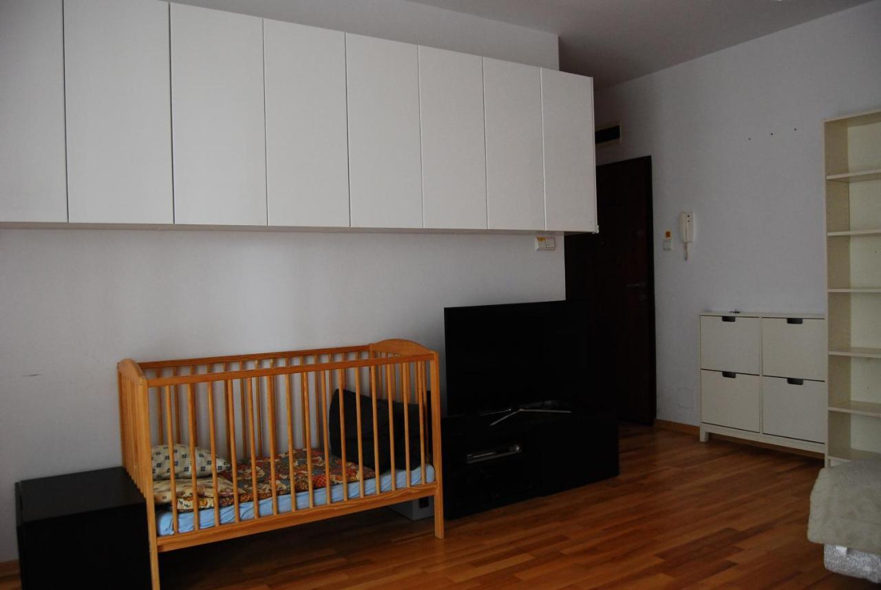 Apartament - Chelmska Olinek วอร์ซอ ภายนอก รูปภาพ